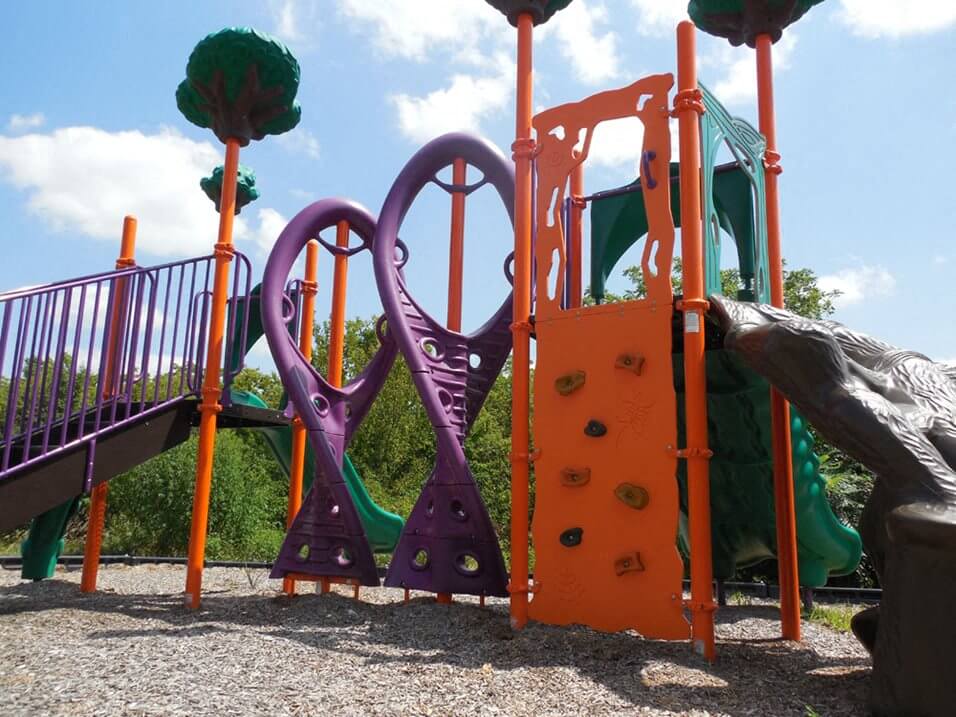 Photos and Video Prairie Walk Apartments in Kansas City, MO